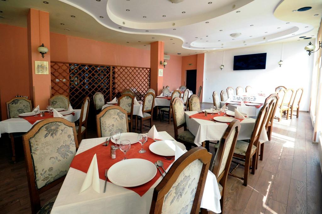 Hotel Everest Târgu-Mureş Extérieur photo