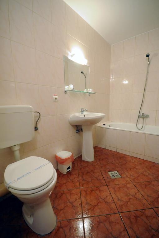 Hotel Everest Târgu-Mureş Extérieur photo