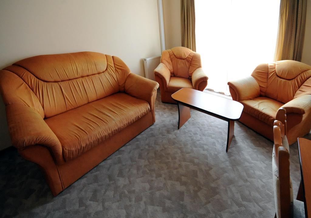 Hotel Everest Târgu-Mureş Extérieur photo